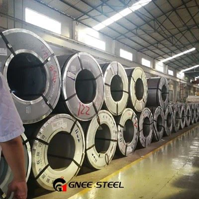 Baumaterial aus kaltgewalztem Stahl und Eisenspulen